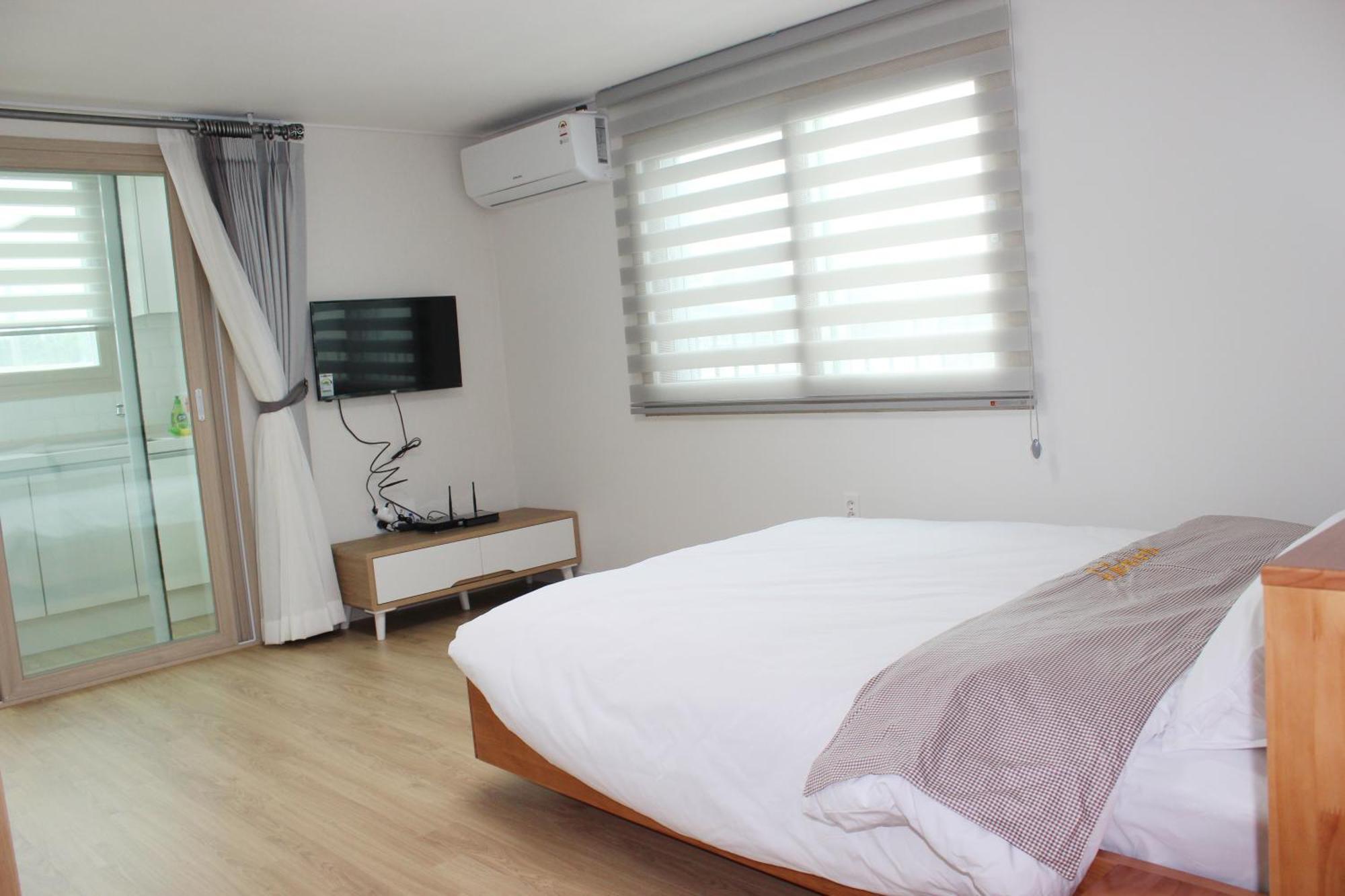 Jeju Aria Pension Exterior foto